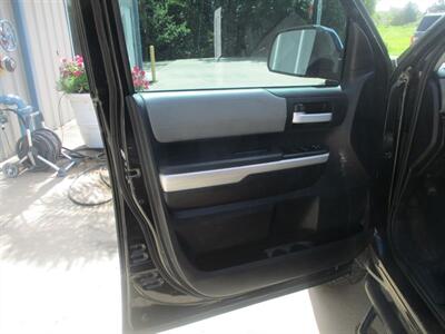 2016 Toyota Tundra CREWMAX LIMITED   - Photo 11 - Santa Fe, TX 77510