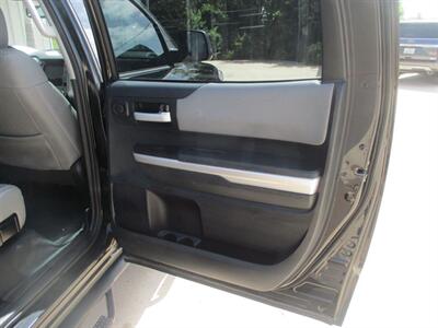 2016 Toyota Tundra CREWMAX LIMITED   - Photo 19 - Santa Fe, TX 77510