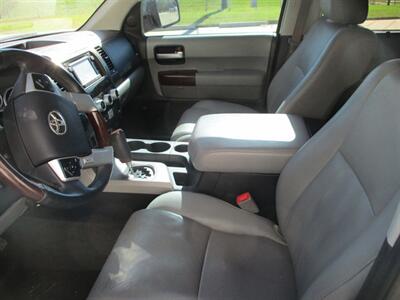 2014 Toyota Sequoia PLATINUM   - Photo 7 - Santa Fe, TX 77510