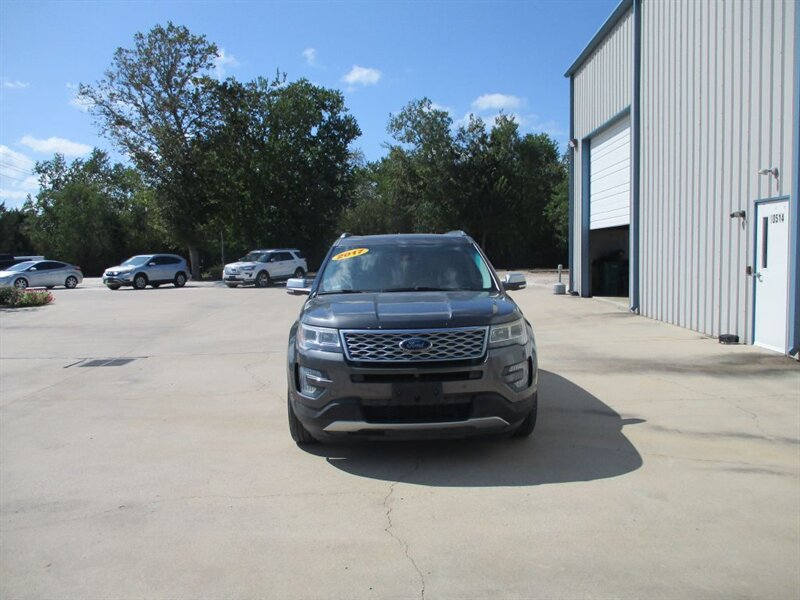 2017 Ford Explorer PLATINUM   - Photo 1 - Santa Fe, TX 77510