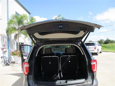 2017 Ford Explorer PLATINUM - Photo 9 - Santa Fe, TX 77510