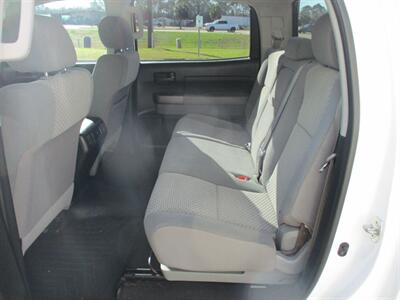 2013 Toyota Tundra CREWMAX SR5   - Photo 13 - Santa Fe, TX 77510