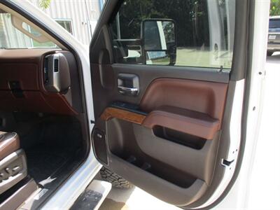 2015 Chevrolet Silverado 2500 HIGH COUNTRY - Photo 17 - Santa Fe, TX 77510