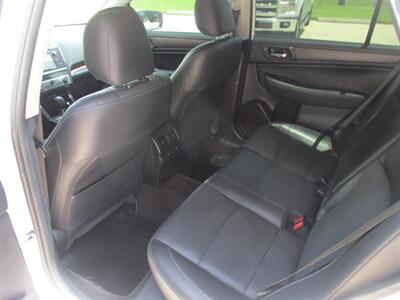 2015 Subaru Outback 2.5I LIMITED - Photo 18 - Santa Fe, TX 77510