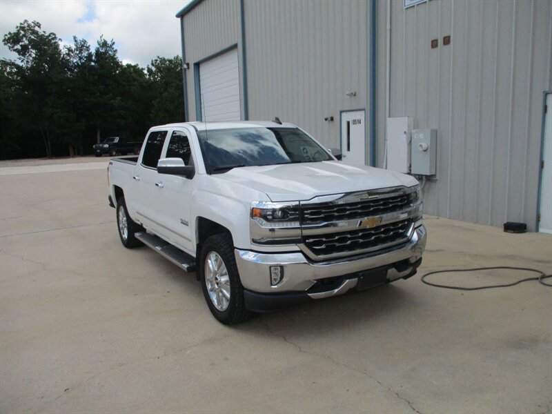 2018 Chevrolet Silverado 1500 LTZ   - Photo 1 - Santa Fe, TX 77510