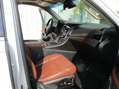 2018 Cadillac Escalade ESV ESV PREMIUM LUXURY   - Photo 16 - Santa Fe, TX 77510