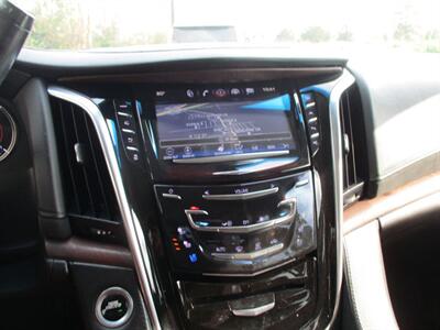 2018 Cadillac Escalade ESV ESV PREMIUM LUXURY   - Photo 18 - Santa Fe, TX 77510