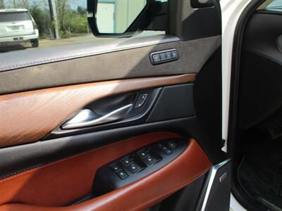 2018 Cadillac Escalade ESV ESV PREMIUM LUXURY   - Photo 12 - Santa Fe, TX 77510