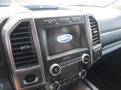 2018 Ford Expedition PLATINUM   - Photo 9 - Santa Fe, TX 77510