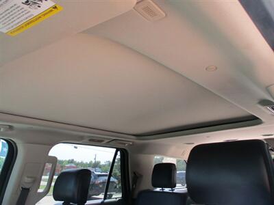 2019 Ford Expedition PLATINUM - Photo 12 - Santa Fe, TX 77510