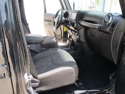 2015 Jeep Wrangler SPORT   - Photo 10 - Santa Fe, TX 77510