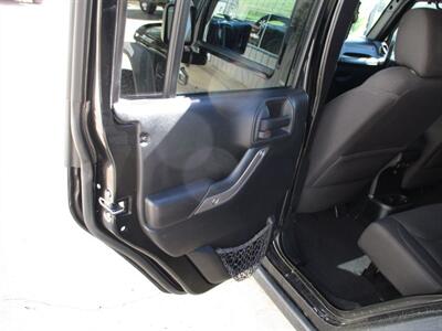 2015 JEEP WRANGLER UNLIMI SPORT   - Photo 12 - Santa Fe, TX 77510