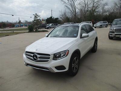 2019 Mercedes-Benz GLC 300   - Photo 2 - Santa Fe, TX 77510