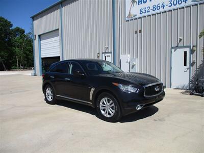 2017 INFINITI QX70   - Photo 2 - Santa Fe, TX 77510