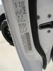 2016 RAM 1500 Tradesman   - Photo 12 - Santa Fe, TX 77510