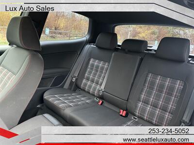2012 Volkswagen GTI Base PZEV GTI - Photo 18 - Woodinville, WA 98077