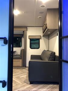 2021 RV KEYSTONE SHADOW CRUISE TRAVEL TRAILER 31' 259BHS   - Photo 27 - Woodinville, WA 98077