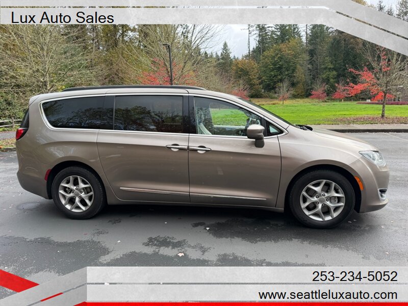 2017 Chrysler Pacifica Touring-L - Photo 7 - Woodinville, WA 98077
