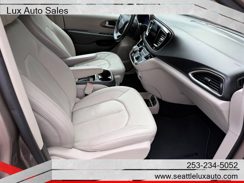 2017 Chrysler Pacifica Touring-L - Photo 17 - Woodinville, WA 98077
