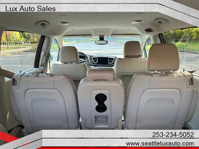2017 Chrysler Pacifica Touring-L - Photo 14 - Woodinville, WA 98077