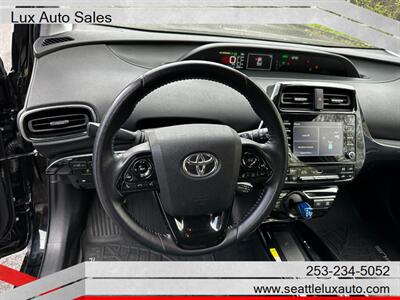 2020 Toyota Prius XLE   - Photo 12 - Woodinville, WA 98077