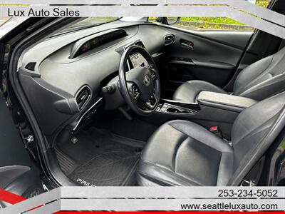 2020 Toyota Prius XLE   - Photo 10 - Woodinville, WA 98077