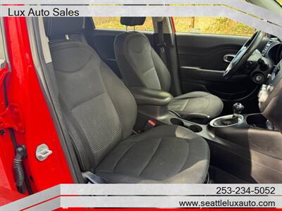 2014 Kia Soul + - Photo 11 - Woodinville, WA 98077