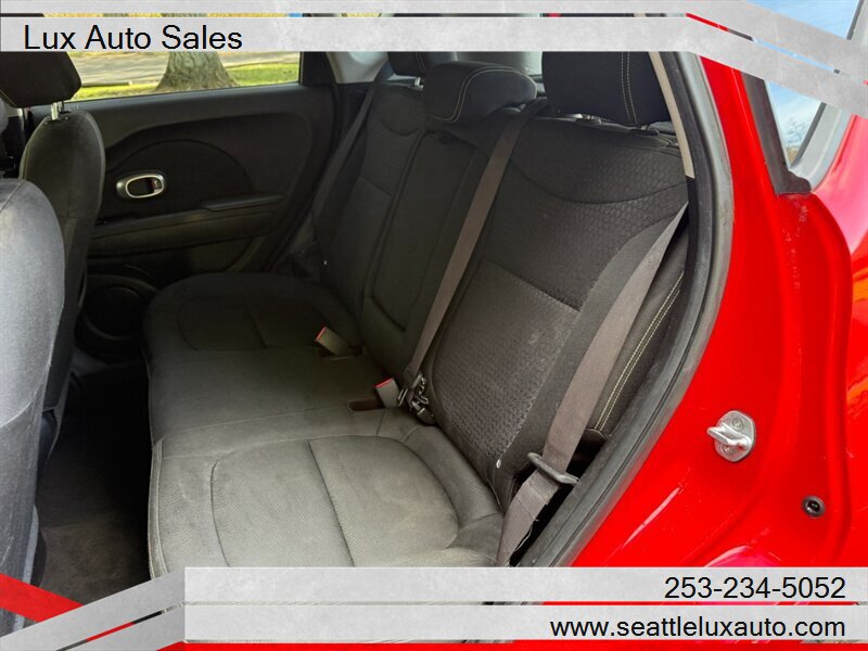 2014 Kia Soul + - Photo 15 - Woodinville, WA 98077