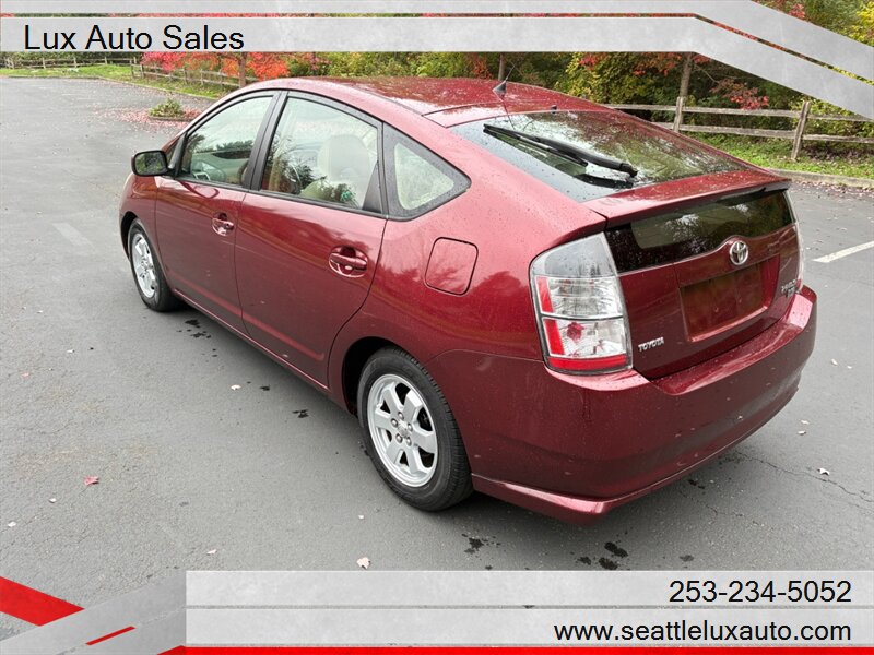 2004 Toyota Prius - Photo 3 - Woodinville, WA 98077