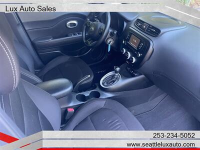 2017 Kia Soul   - Photo 17 - Woodinville, WA 98077