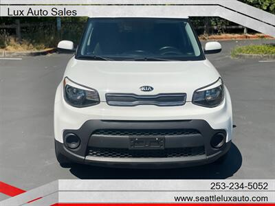 2017 Kia Soul   - Photo 2 - Woodinville, WA 98077