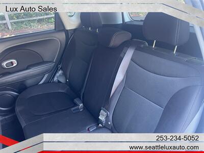2017 Kia Soul   - Photo 13 - Woodinville, WA 98077