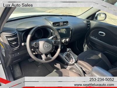 2017 Kia Soul   - Photo 10 - Woodinville, WA 98077