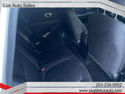2017 Kia Soul   - Photo 15 - Woodinville, WA 98077