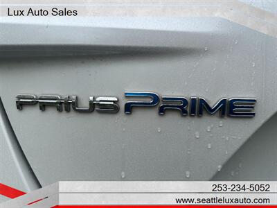2021 Toyota Prius Prime XLE  Plug-In Hybrid - Photo 7 - Woodinville, WA 98077