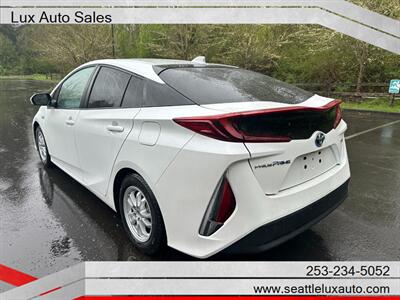 2021 Toyota Prius Prime XLE  Plug-In Hybrid - Photo 3 - Woodinville, WA 98077