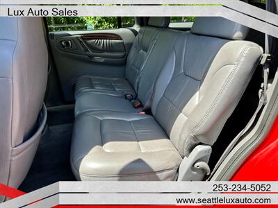 2000 Dodge Durango SLT Plus   - Photo 19 - Woodinville, WA 98077