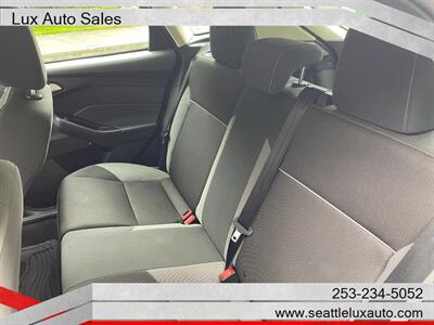 2013 Ford Focus SE   - Photo 14 - Woodinville, WA 98077