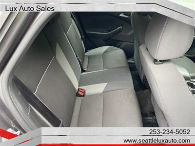2013 Ford Focus SE   - Photo 17 - Woodinville, WA 98077