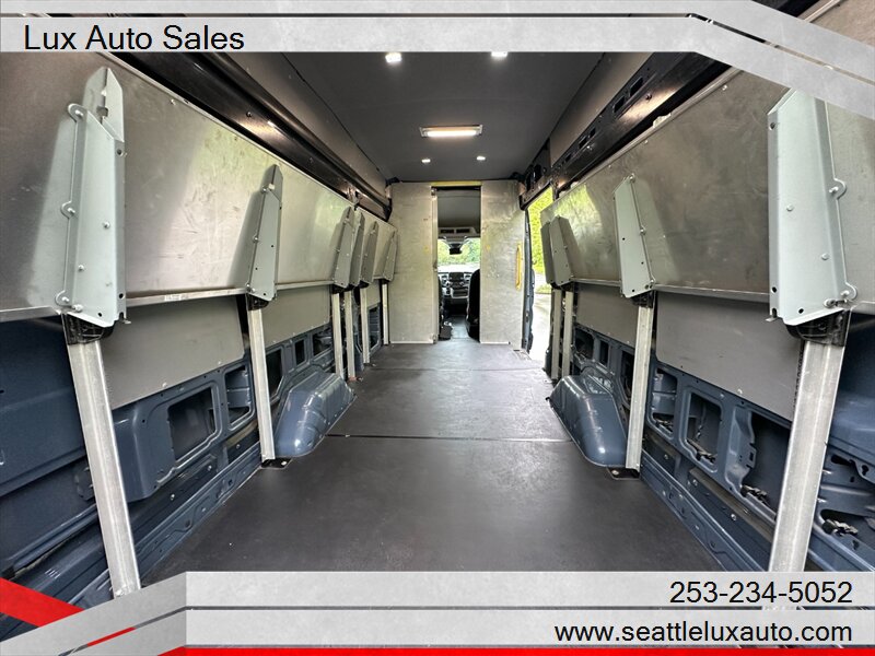 2020 Ford Transit T250 High Roof - Photo 24 - Woodinville, WA 98077