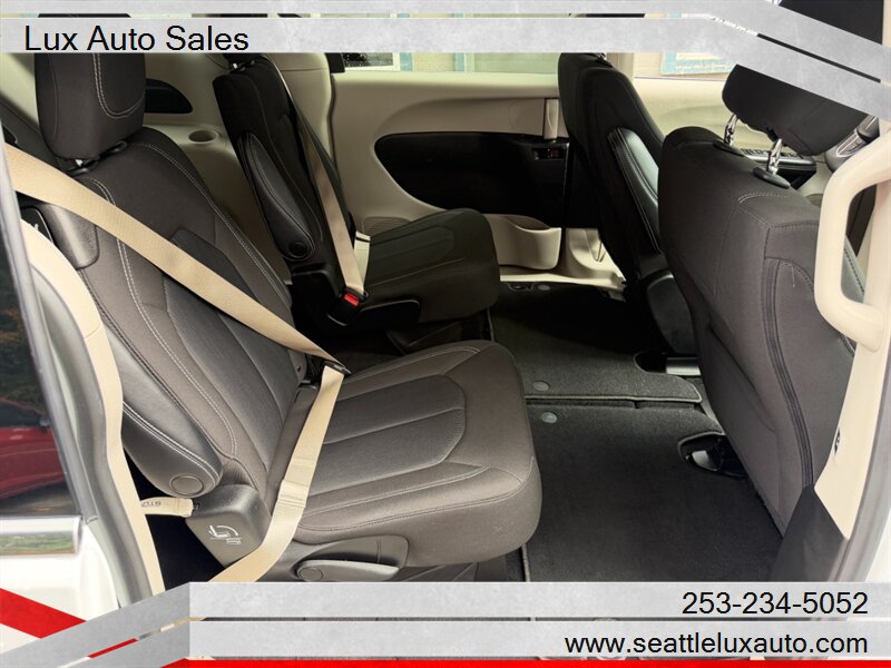 2023 Chrysler Voyager LX - Photo 11 - Woodinville, WA 98077