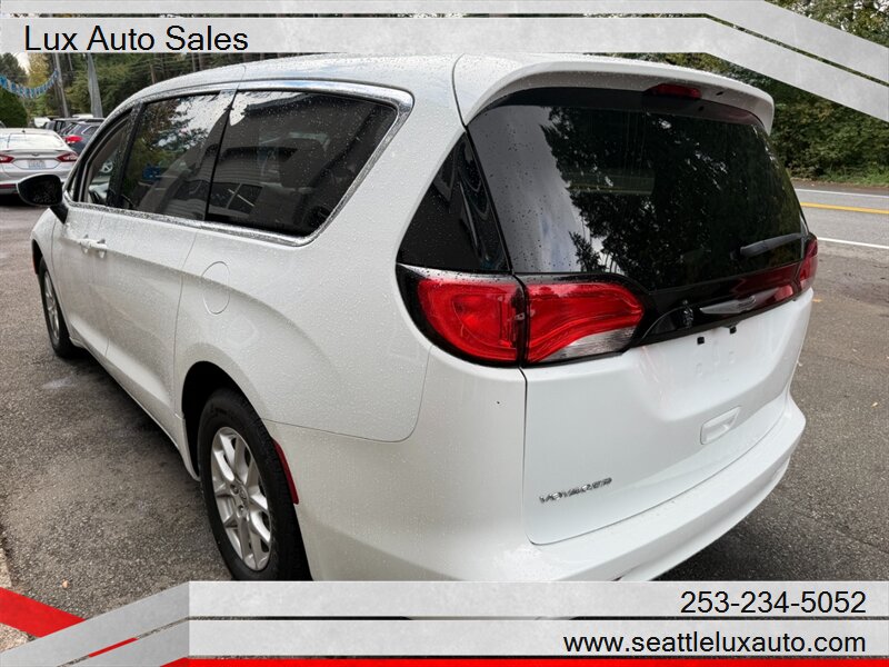 2023 Chrysler Voyager LX - Photo 3 - Woodinville, WA 98077