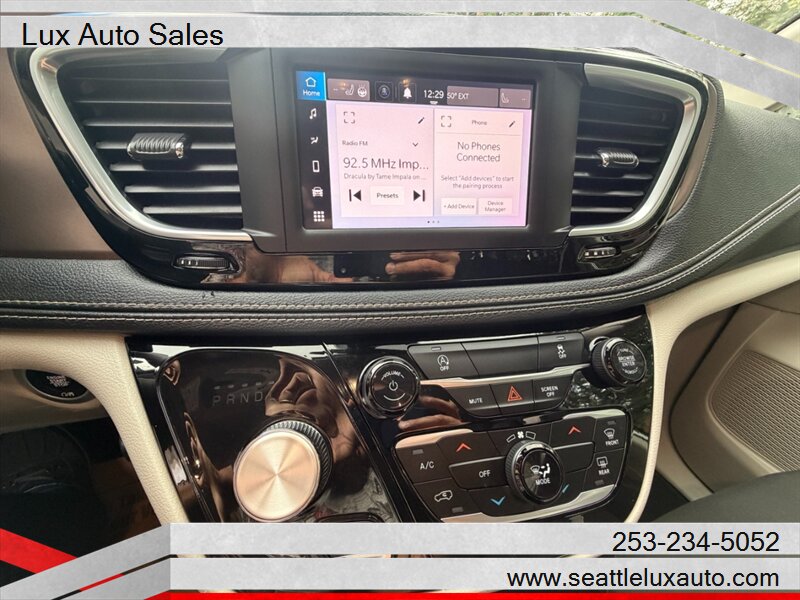 2023 Chrysler Voyager LX - Photo 19 - Woodinville, WA 98077