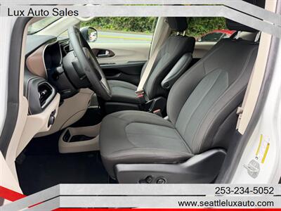 2023 Chrysler Voyager LX - Photo 16 - Woodinville, WA 98077