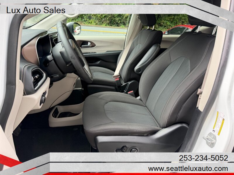 2023 Chrysler Voyager LX - Photo 16 - Woodinville, WA 98077