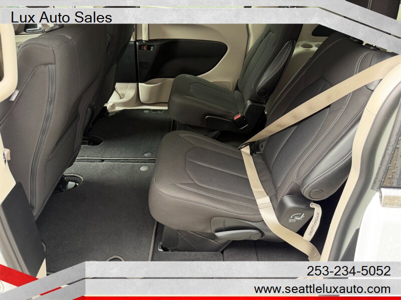 2023 Chrysler Voyager LX - Photo 14 - Woodinville, WA 98077