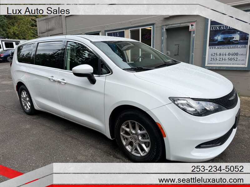 2023 Chrysler Voyager LX   - Photo 1 - Woodinville, WA 98077