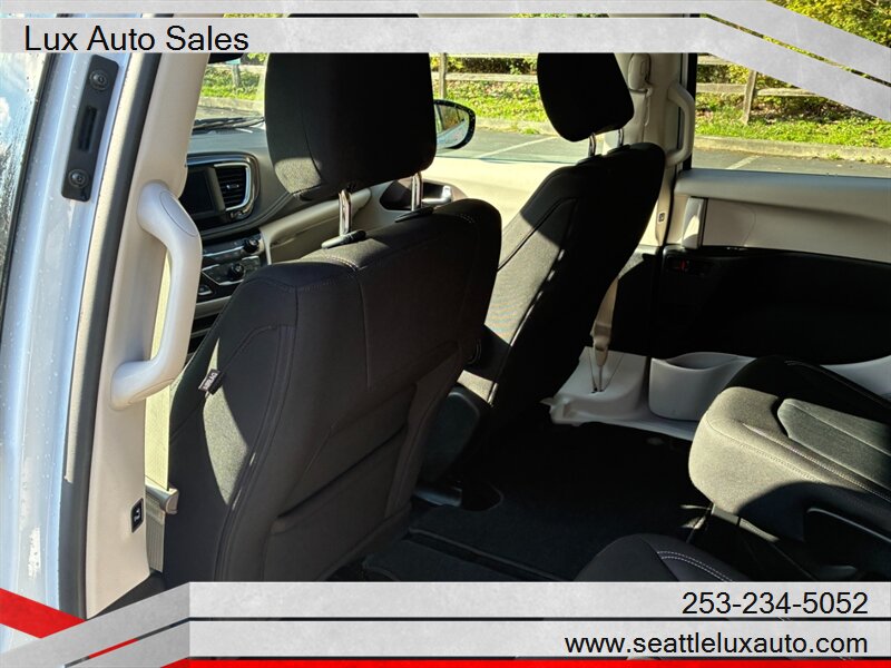 2023 Chrysler Voyager LX - Photo 21 - Woodinville, WA 98077
