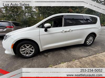 2023 Chrysler Voyager LX - Photo 2 - Woodinville, WA 98077