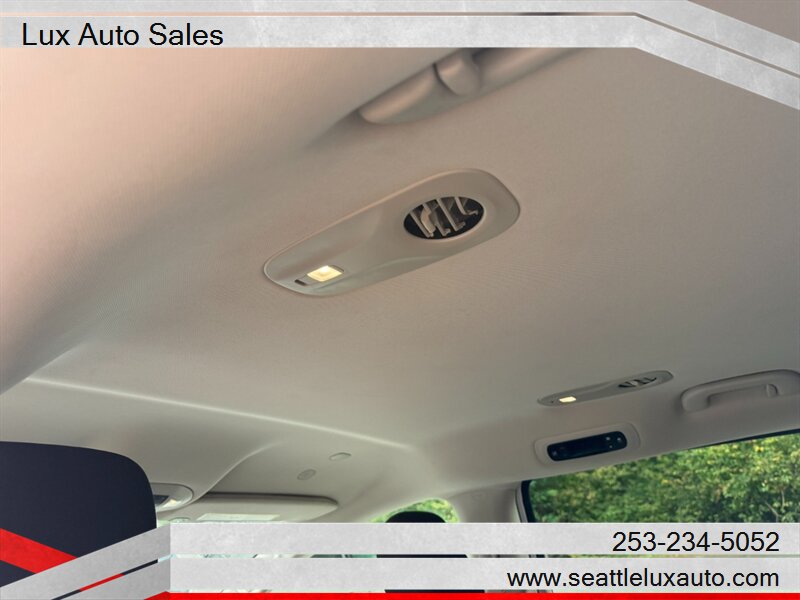 2023 Chrysler Voyager LX - Photo 17 - Woodinville, WA 98077